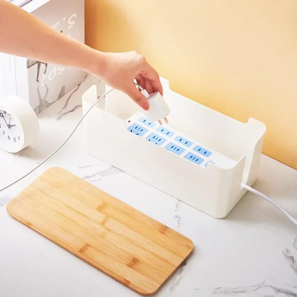 Cable Storage Box_White Plastic and Bamboo Lid Effect_Interior